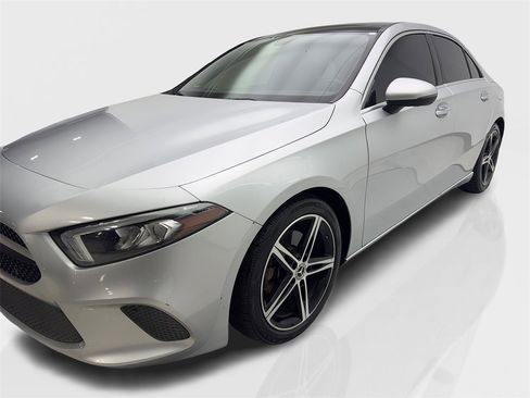 Used 2020 Mercedes-Benz A 220 image 11