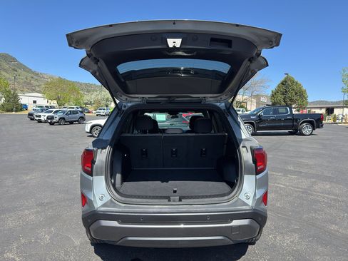 Used 2025 GMC Terrain Elevation AWD/4WD image 10