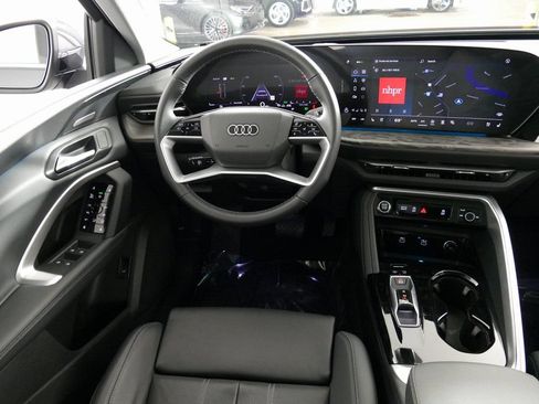 Used 2025 Audi Q5 Premium Plus w/ Premium Plus AWD/4WD image 25