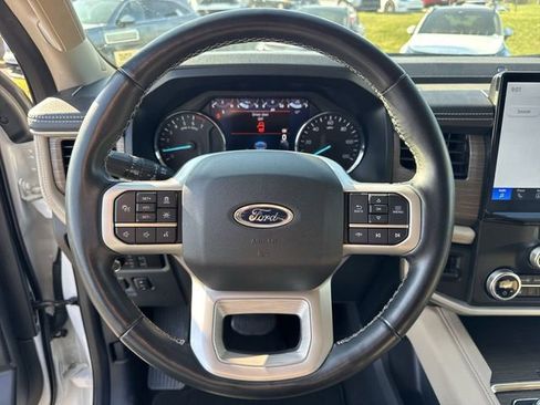 Used 2024 Ford Expedition Max Limited AWD/4WD image 18
