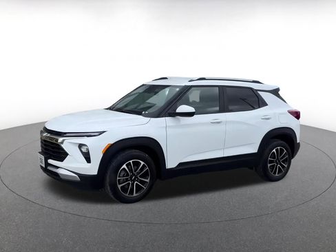 Used 2025 Chevrolet TrailBlazer LT image 8