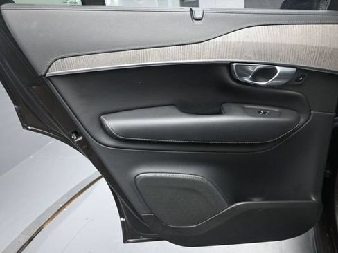Certified 2023 Volvo XC90 B6 Ultimate w/ Protection Package Premier AWD/4WD image 23