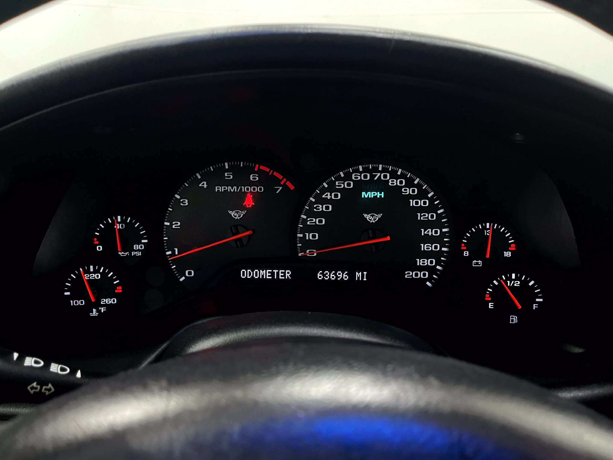 Used 2004 Chevrolet Corvette Coupe w/ Preferred Equipment Group RWD image 19