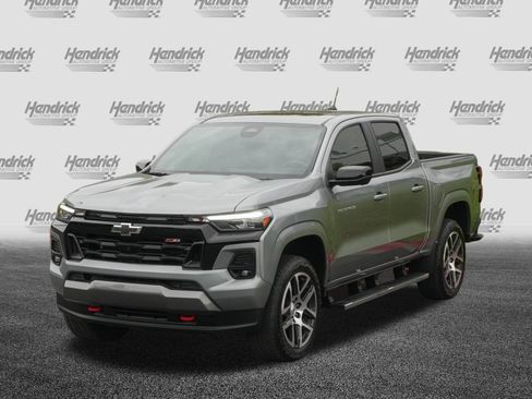 Used 2023 Chevrolet Colorado Z71 w/ Z71 Convenience Package 2 AWD/4WD image 5