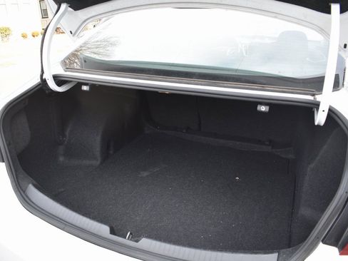 Used 2024 Chevrolet Malibu LT image 33