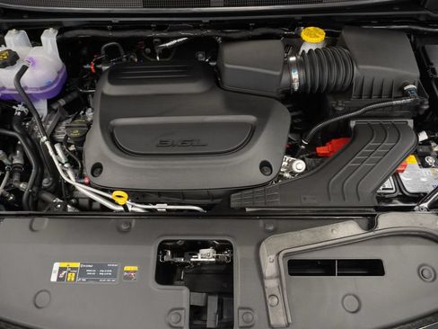 New 2027 Chrysler Pacifica Select AWD/4WD image 36