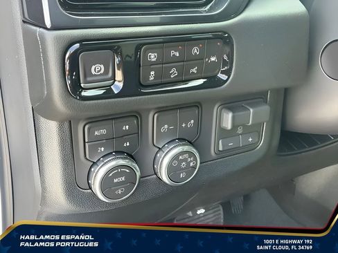 New 2026 GMC Yukon XL AT4 w/ AT4 Premium Plus Package AWD/4WD image 29