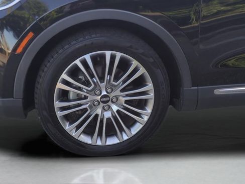 Used 2016 Lincoln MKX Reserve w/ Cargo Utility Package FWD image 25
