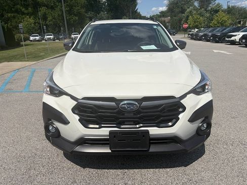 Used 2024 Subaru Crosstrek 2.0i Premium AWD/4WD image 3