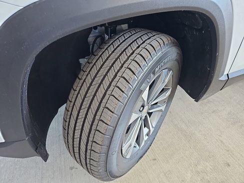 New 2026 Chevrolet Equinox LT image 29