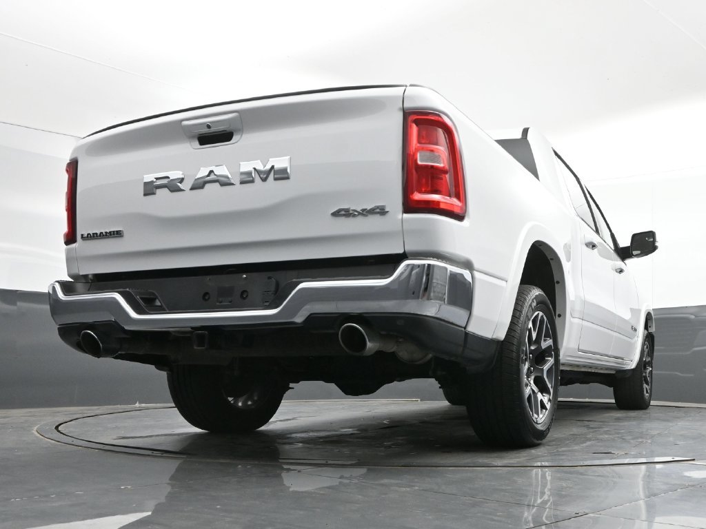Used 2026 RAM 1500 Laramie AWD/4WD image 37