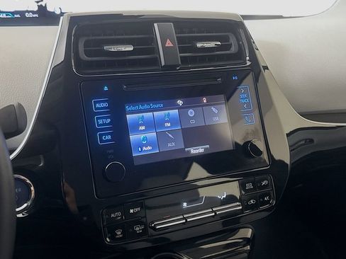 Used 2019 Toyota Prius XLE image 13