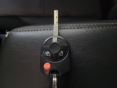 Used 2018 Ford Escape SE FWD image 32