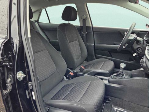 Used 2023 Kia Rio LX FWD image 17