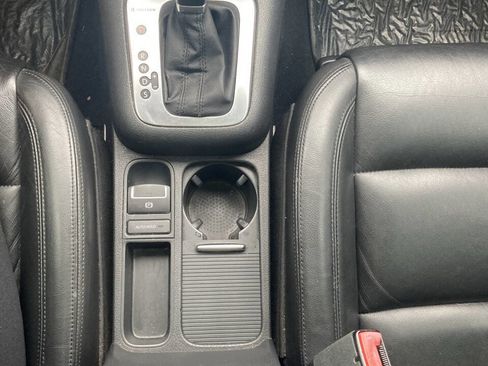 Used 2010 Volkswagen Tiguan SEL image 14