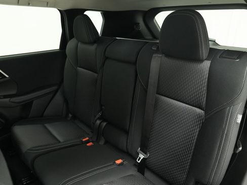 Used 2025 Mitsubishi Outlander ES image 20