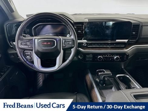 Used 2022 GMC Sierra 1500 Elevation w/ Elevation Premium Package AWD/4WD image 30