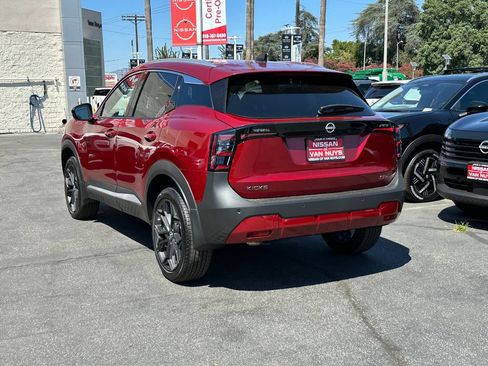 New 2026 Nissan Kicks SR w/ SR Premium Package FWD image 4