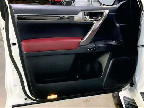 Certified 2023 Lexus GX 460 Premium w/ Premium Package image 21