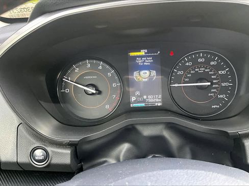 Used 2021 Subaru Crosstrek 2.0i Premium w/ Moonroof Package AWD/4WD image 26