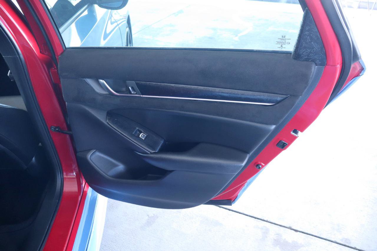 Used 2019 Honda Accord Sport image 33
