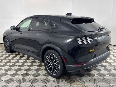 Certified 2025 Ford Mustang Mach-E Premium RWD image 4