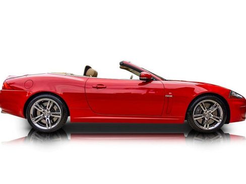 Used 2010 Jaguar XKR R RWD image 2