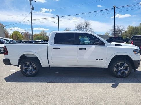 Used 2023 RAM 1500 Big Horn AWD/4WD image 15