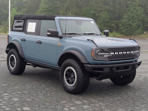 Certified 2023 Ford Bronco Badlands w/ Sasquatch Package AWD/4WD image 2
