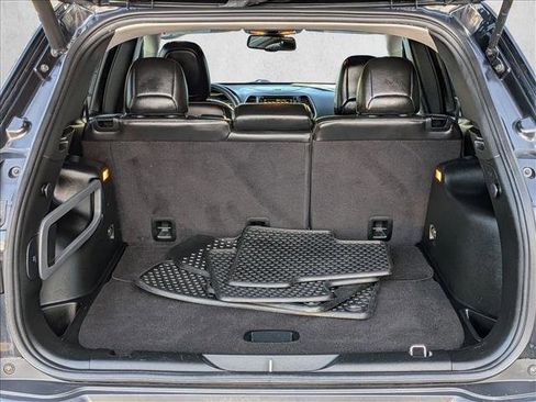 Used 2018 Jeep Cherokee Limited image 6