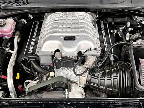 Used 2019 Dodge Challenger SRT Hellcat Redeye image 31