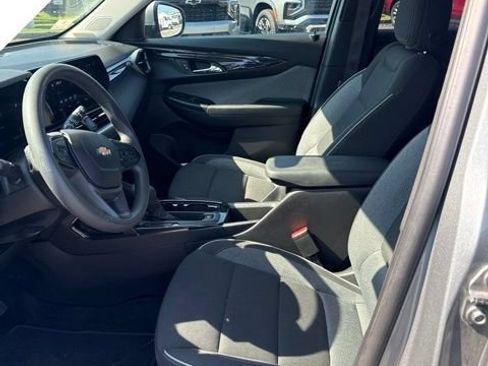 Used 2025 Chevrolet TrailBlazer LT AWD/4WD image 11