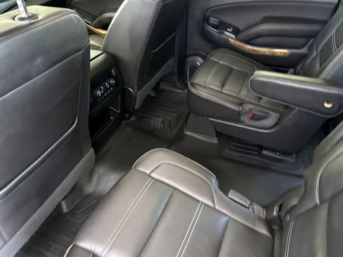 Used 2017 GMC Yukon XL Denali w/ Open Road Package AWD/4WD image 4