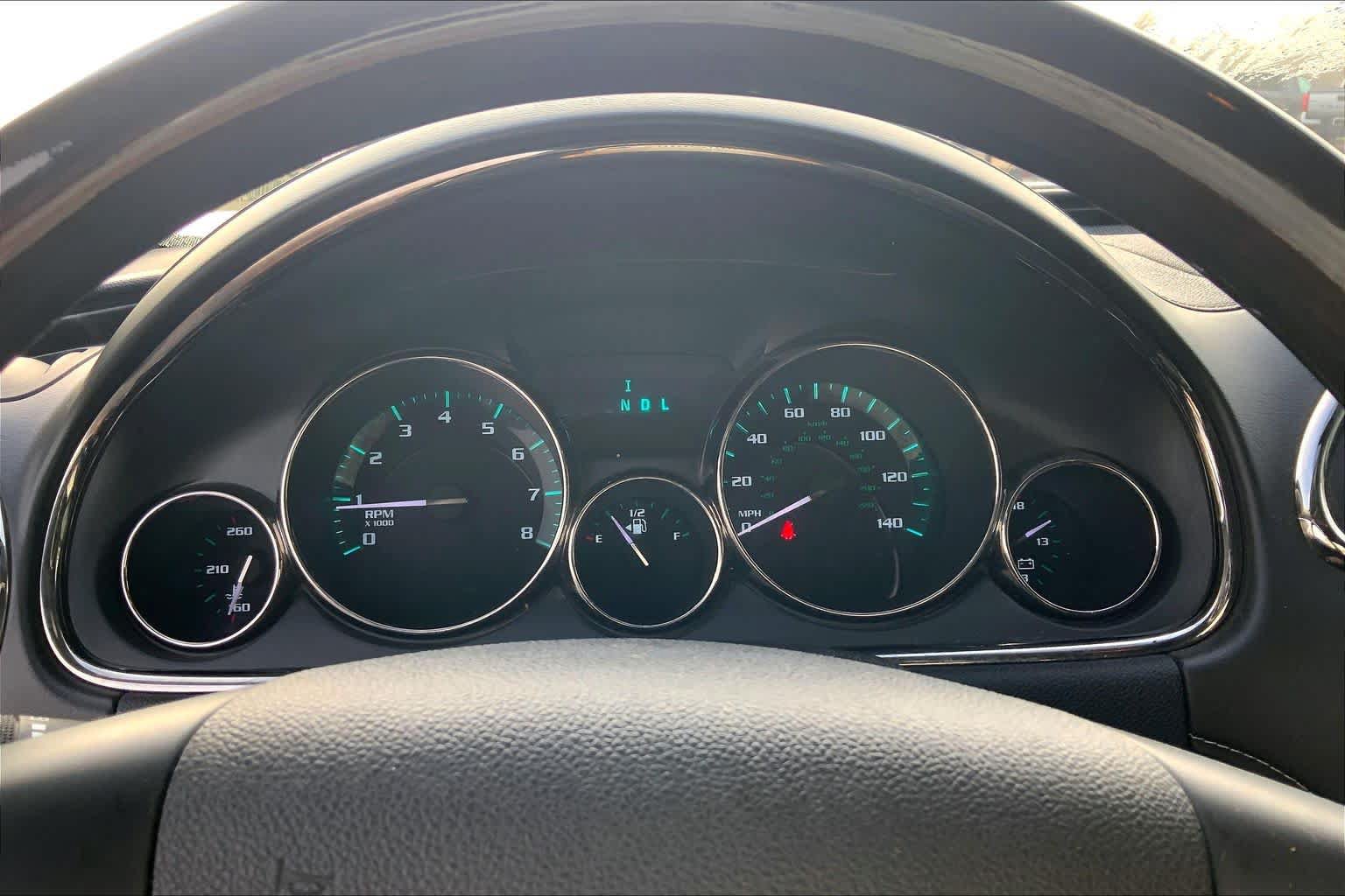 Used 2014 Buick Enclave Leather AWD/4WD image 25