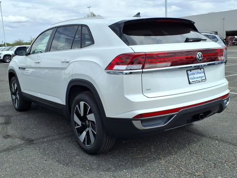 New 2026 Volkswagen Atlas Cross Sport SE FWD image 4