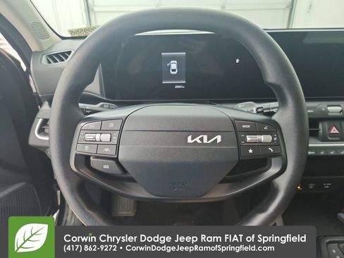 Used 2025 Kia K4 FWD image 22