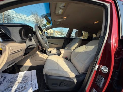 Used 2016 Hyundai Tucson SE w/ Option Group 02 image 9