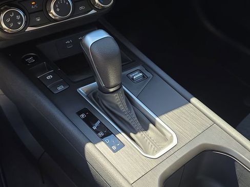 New 2026 Nissan Kicks S image 25