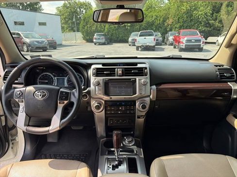 Used 2015 Toyota 4Runner Limited AWD/4WD image 29