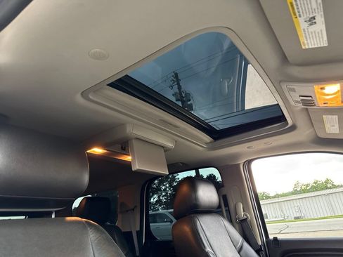Used 2014 GMC Yukon Denali AWD/4WD image 12