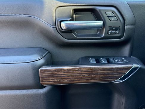 Used 2022 Chevrolet Silverado 3500 High Country image 15