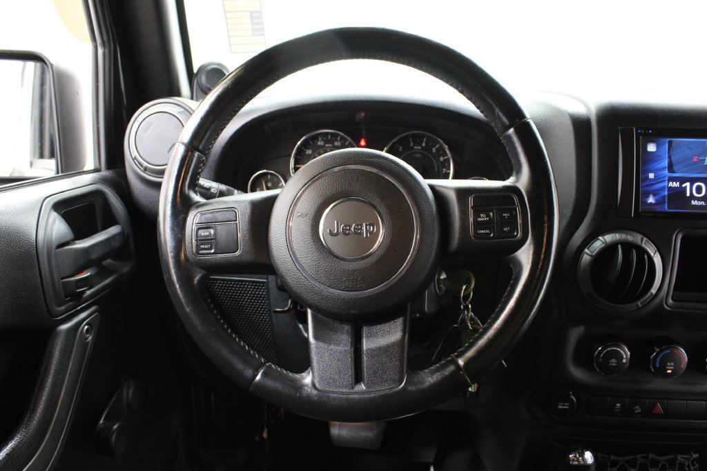 Used 2013 Jeep Wrangler Sport AWD/4WD image 17