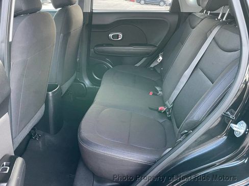 Used 2019 Kia Soul image 11