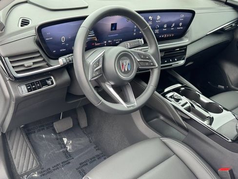 Used 2024 Buick Envision Preferred image 17