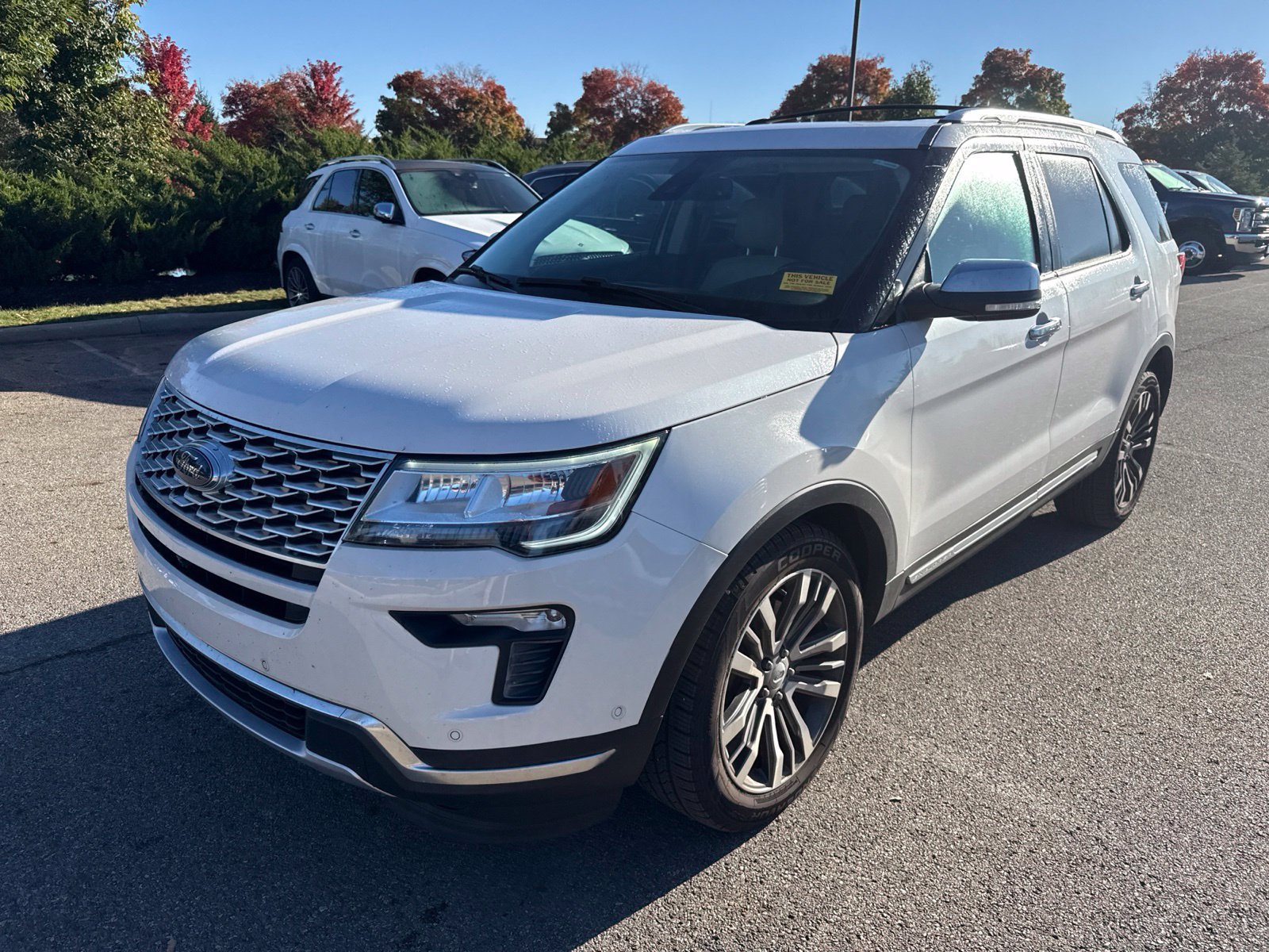 Used 2018 Ford Explorer Platinum AWD/4WD image 1
