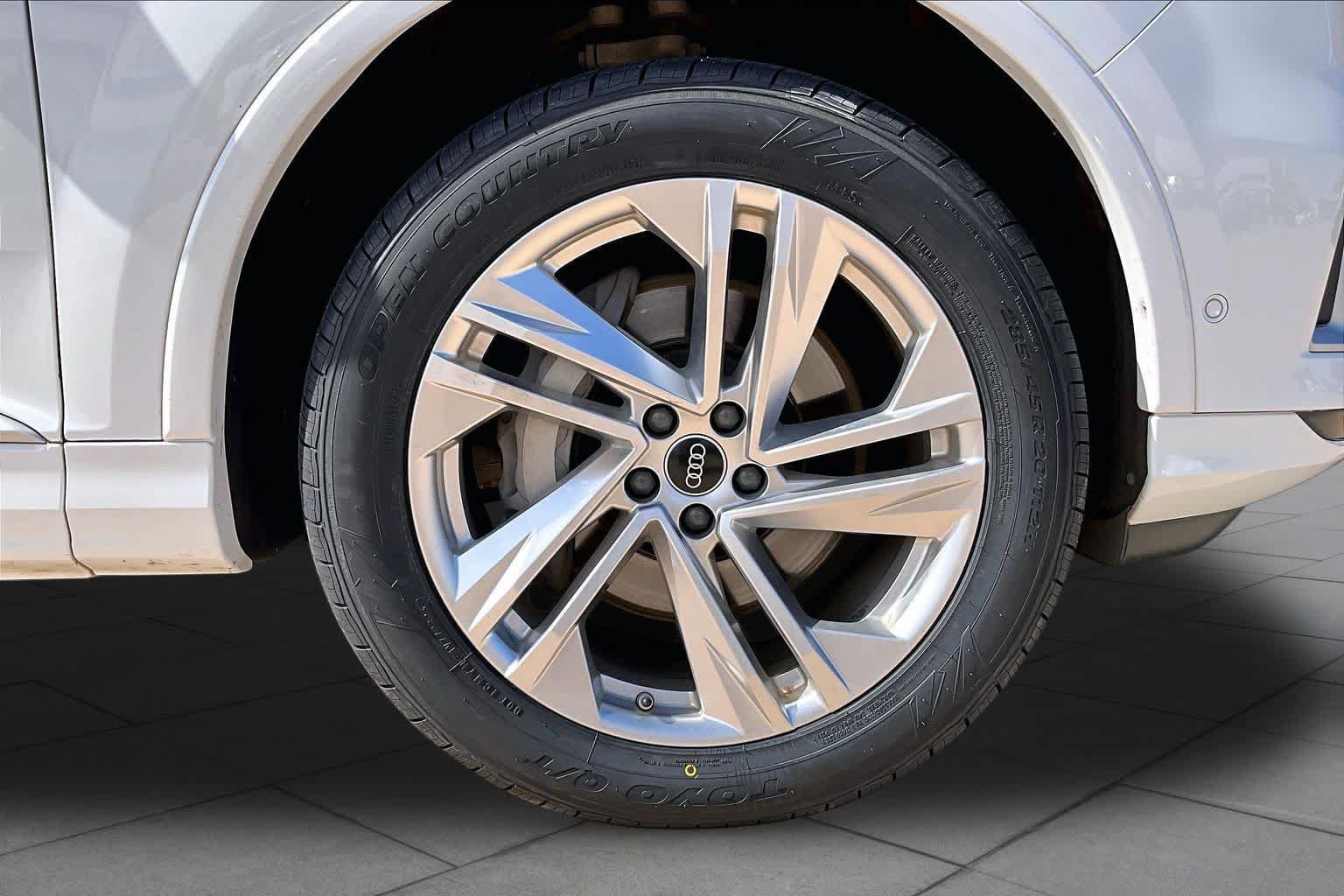 Used 2023 Audi Q7 3.0T Premium Plus AWD/4WD image 11