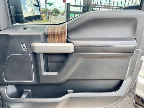 Used 2019 Ford F150 Lariat w/ Trailer Tow Package image 35