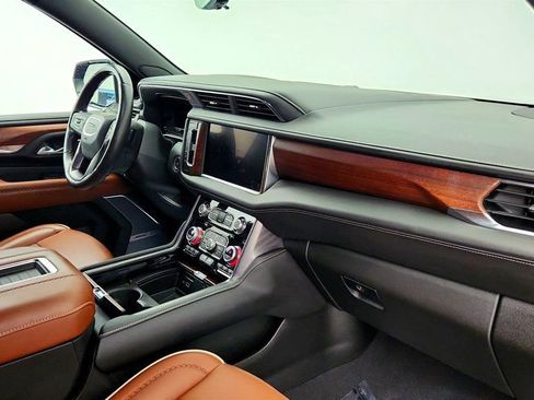 Used 2023 GMC Yukon Denali Ultimate w/ LPO, Floor Liner Package image 29