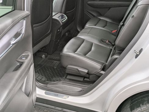 Used 2023 Cadillac XT6 Luxury image 26