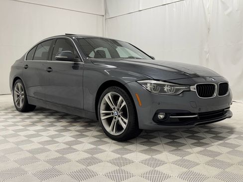 Used 2017 BMW 330i Sedan image 2